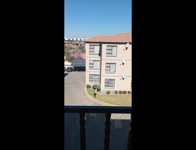 2 BEDROOM PROPERTY TO RENT IN GOSFORTH PARK